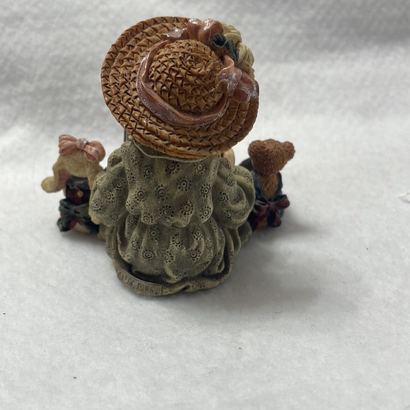 Yesterday’s Child. Julia with Emmy Lou & Daphne…Garden Friends. - Picture 6 of 7